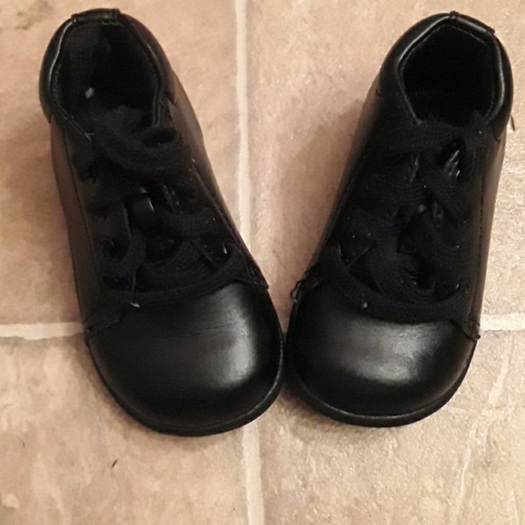 Toddler shoes striderite - Picture 1 of 3